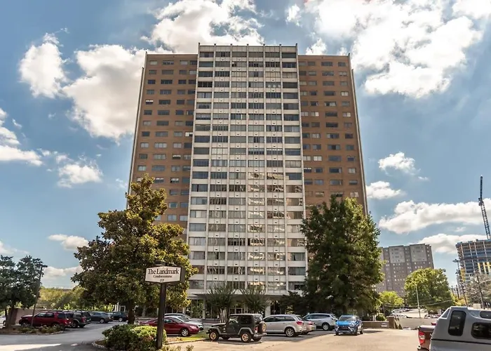 Atlanta Downtown! King Bed! Paid Onsite Parking! Lm2102