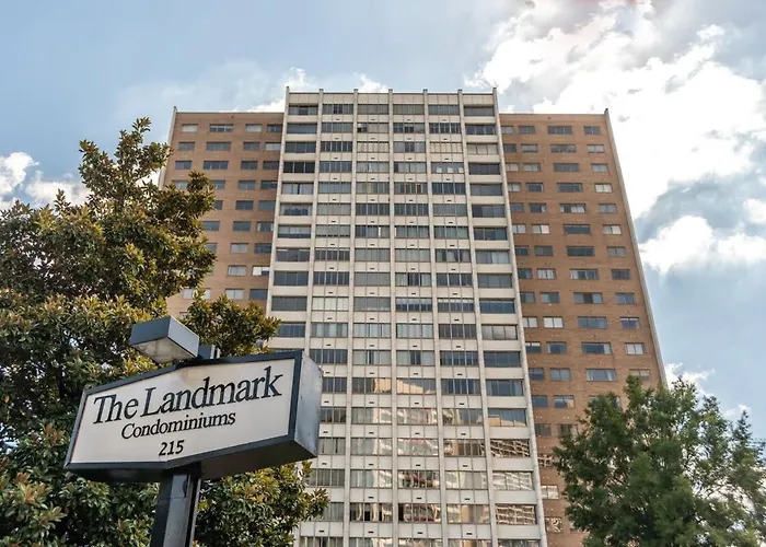 Atlanta Downtown! King Bed! Paid Onsite Parking! Lm2102