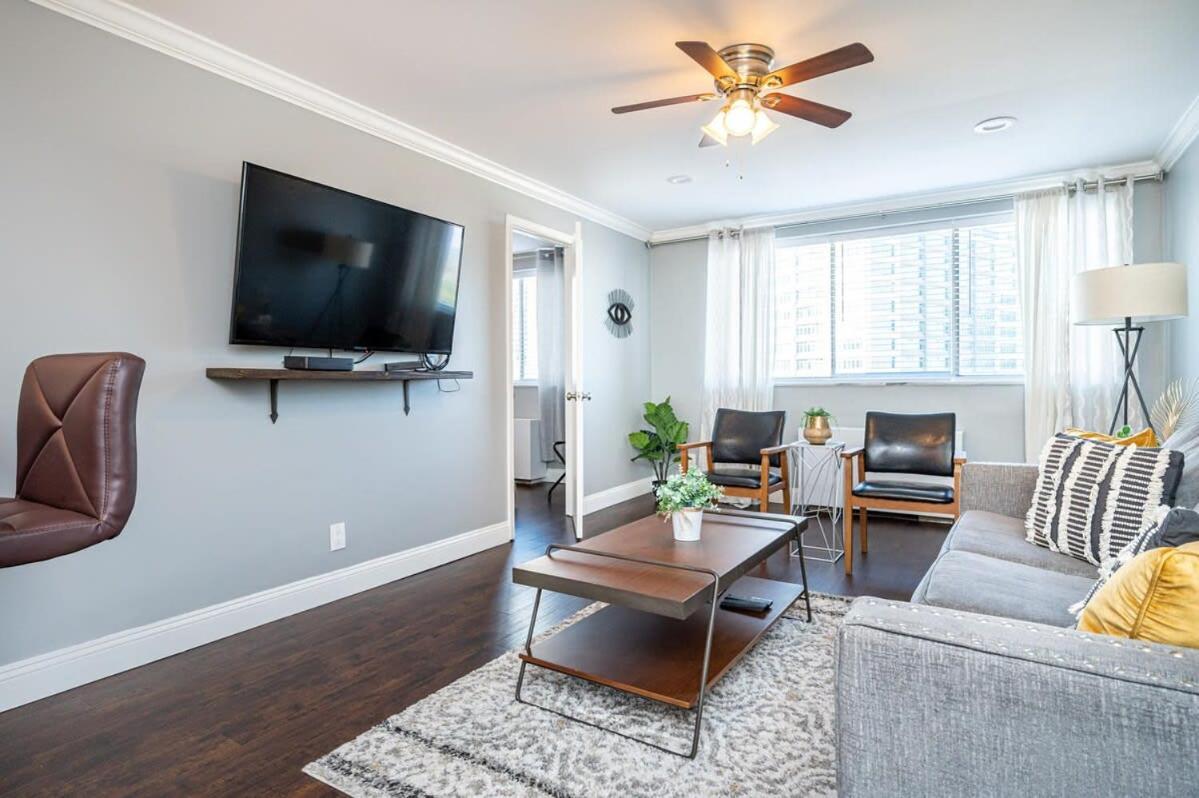 Apartamento Downtown! King Bed! Paid Onsite Parking! Lm2102